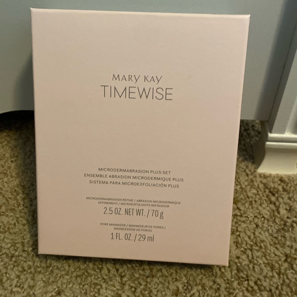Mary Kay Microdermabrasion Set